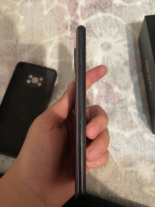 В продаже телефон Poco x3pro