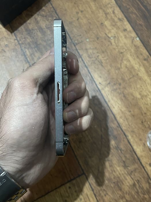 продам айфон 4s корпус