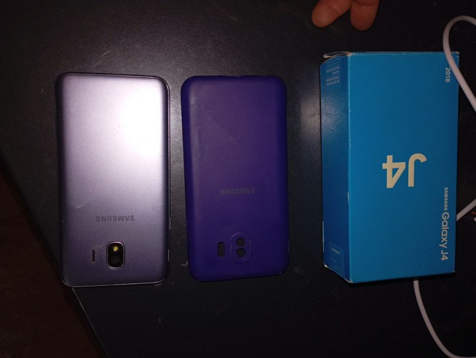 Самсунг j4 Samsung