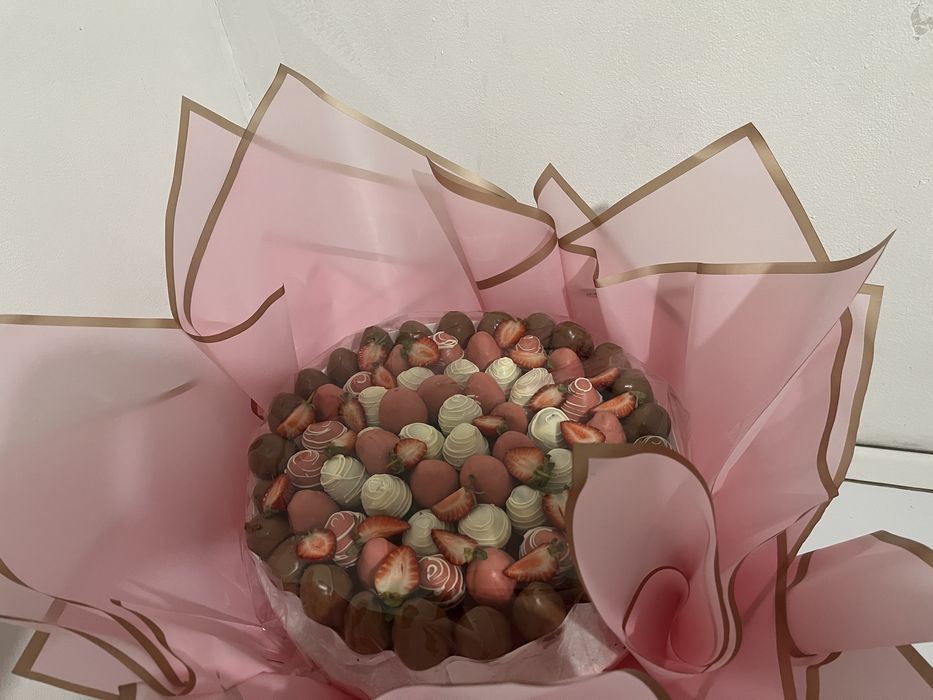 Клубника в шоколаде/подарки