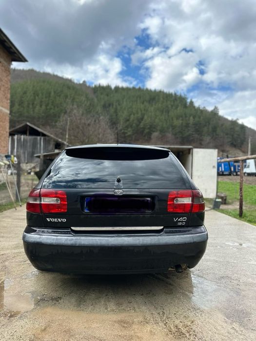 Волво V40 1.9 115кс. 2002г само на части