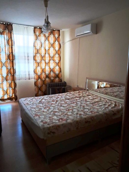 Дава се под наем Тристаен апартамент в Русе, Център - 89 кв.м за 331.5 € - Снимка #6