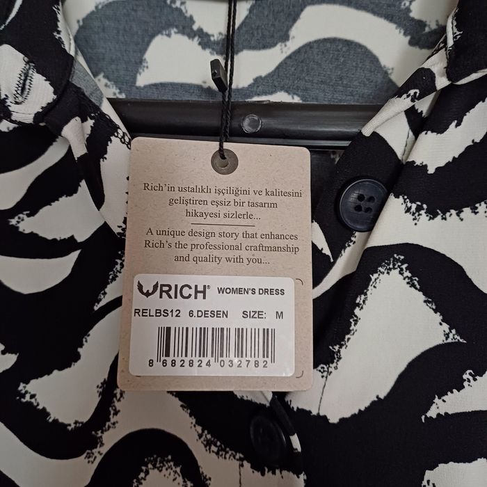 Дамска рокля размер М