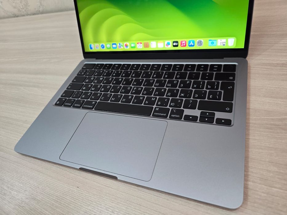 Macbook Air, M2, RAM 8Gb, SSD 256Gb, 2K