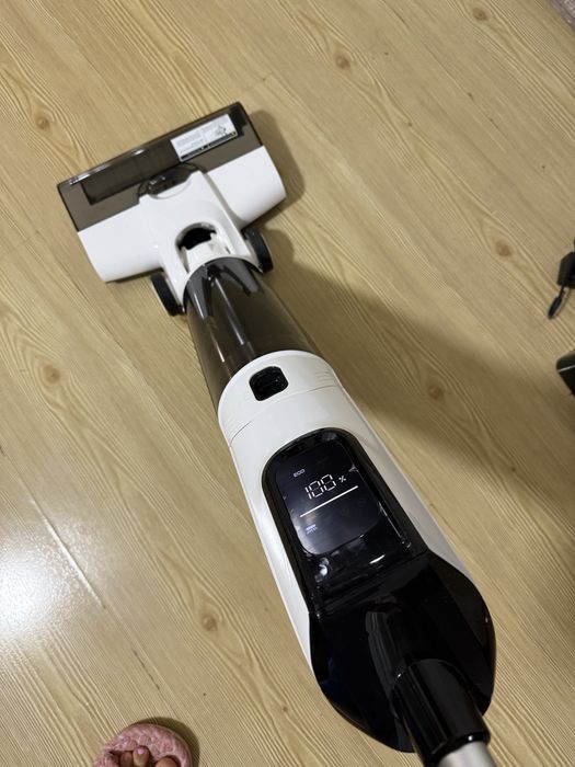 Вертикальный моющий пылесос