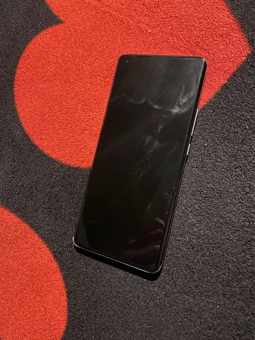 Vand sau schimb IPhone 13 Mini si Xiaomi MI11