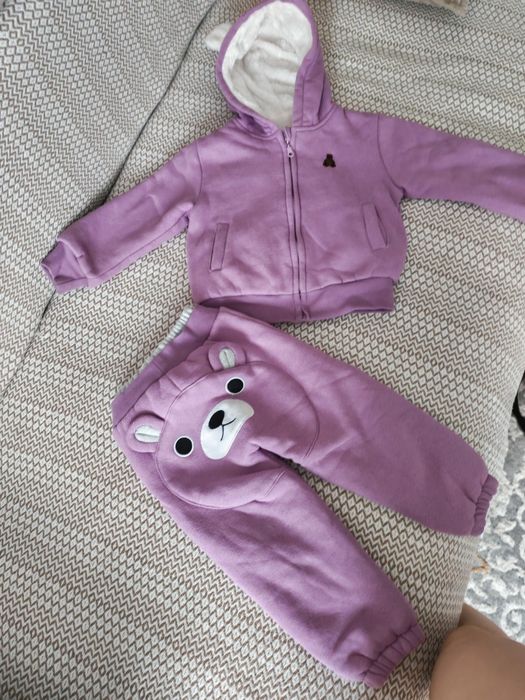 Теплый костюм на девочку