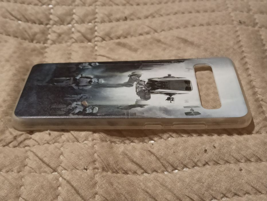 Продавам кейс за Samsung S10 5G