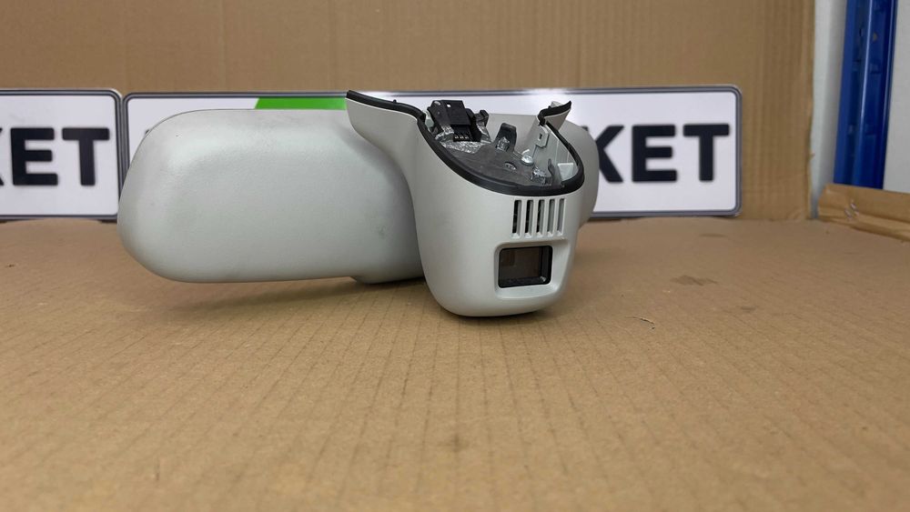 Огледало за задно виждане с камера AUDI A8/S8 D4 4H0857511A