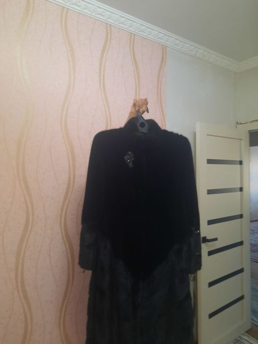 Продам норковую шубу