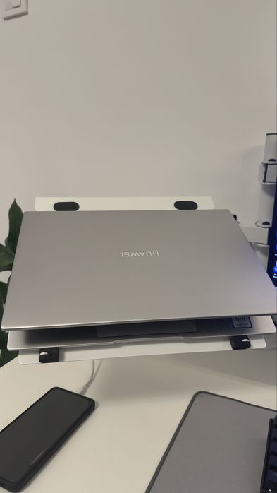 Laptop Huawei Matebook D14