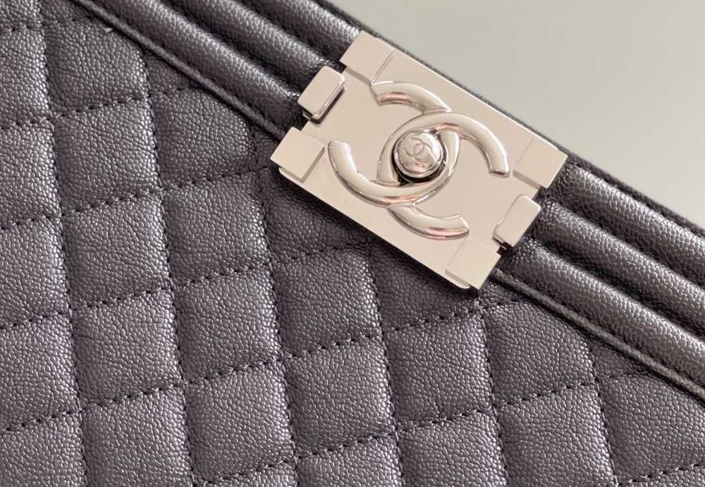 Geanta Chanel Boy 25cm silver, Premium