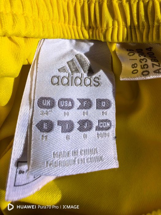 Мъжки къси панталони adidas M размер