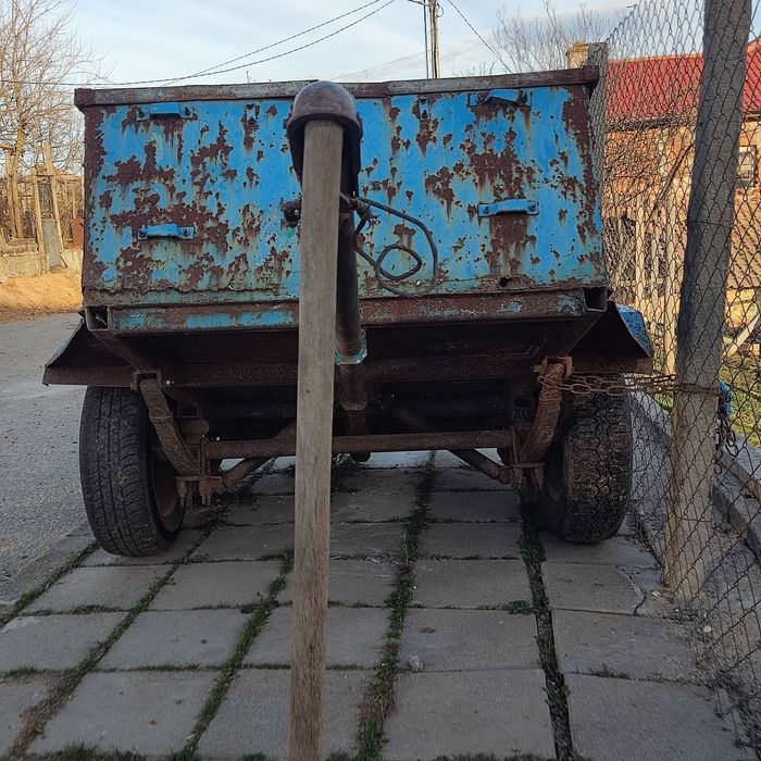 Ремарке за лек автомобил.