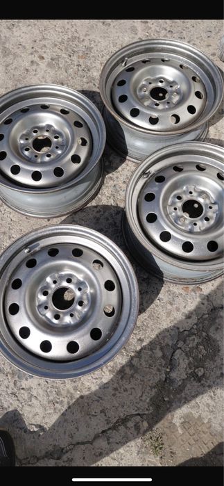 Продам диски на приору 14 разм