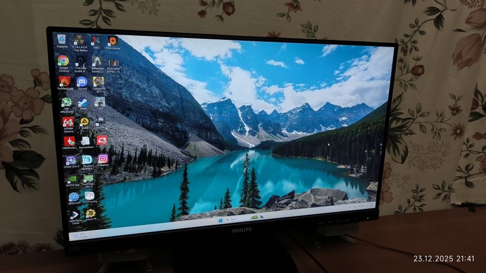 Монитор 21.5 Philips