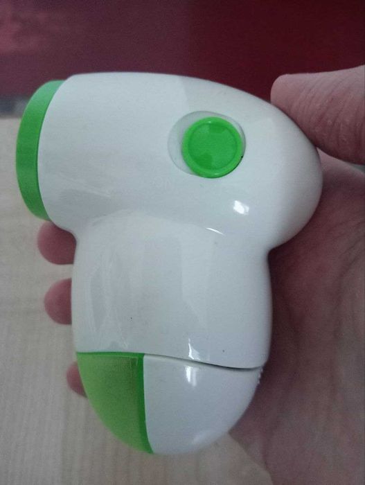 Машинка для снятия катышков с одежды MEGAMAG