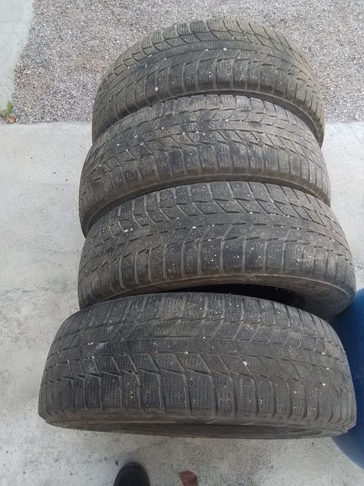 Продам зимние шины бу