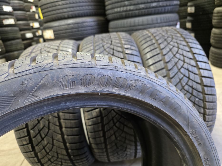 255/40/19 GOODYEAR 4бр