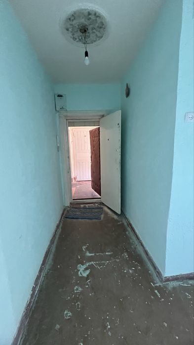 1xona 260mlnga srochna sotiladi