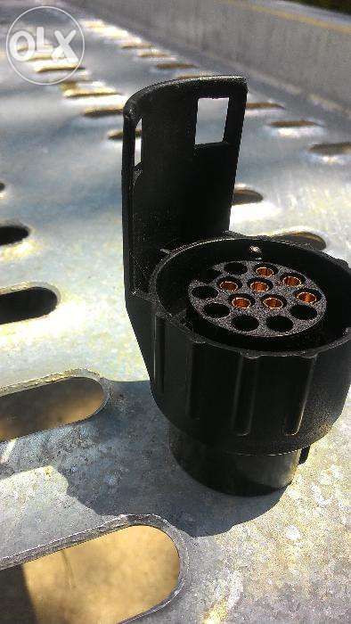 Adaptor electric 7/13 sau 13/7 pini pentru remorci,platforme si rulote