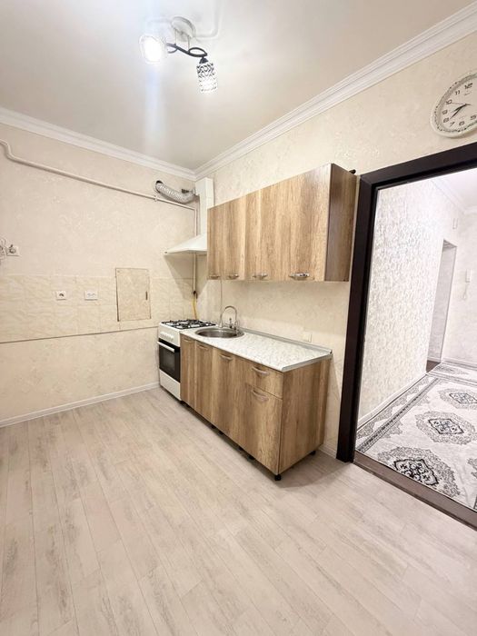 Срочна сотаман спутник 16 а 3 хона 75 кв 69000