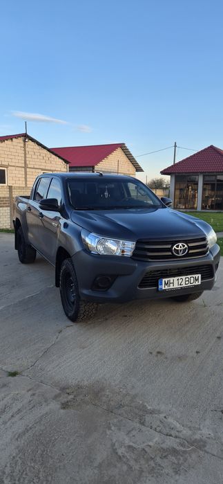Toyota Hilux 2.4