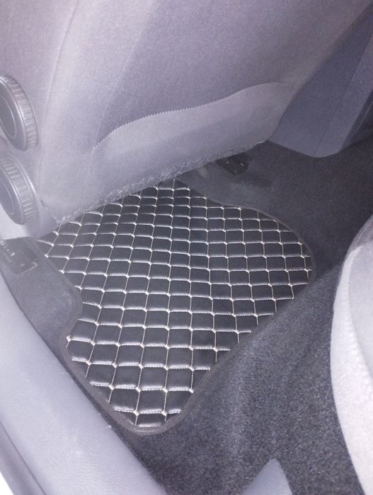 Covorașe golf 5 din  piele,noi!