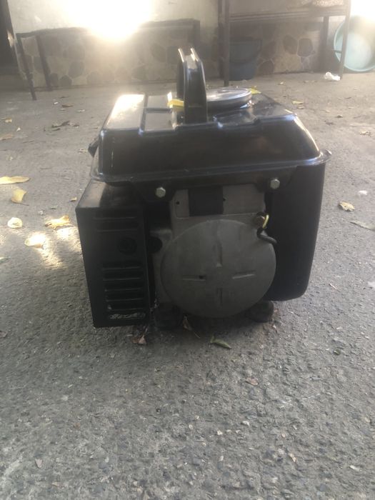 Vand generator putin folosit pret 300 lei negociabil cumparatorii sa fie doar din constanta sau din topraisar