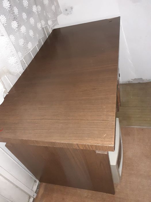 Pat cu dulap pentru copii și saltea, birou