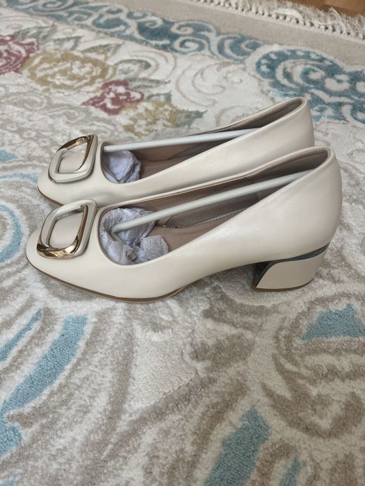 Продам новые туфли