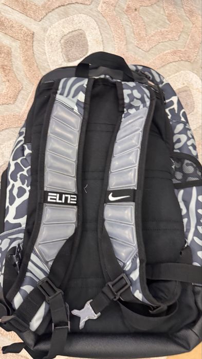 Nike Elite V1  темнозеленый цвет