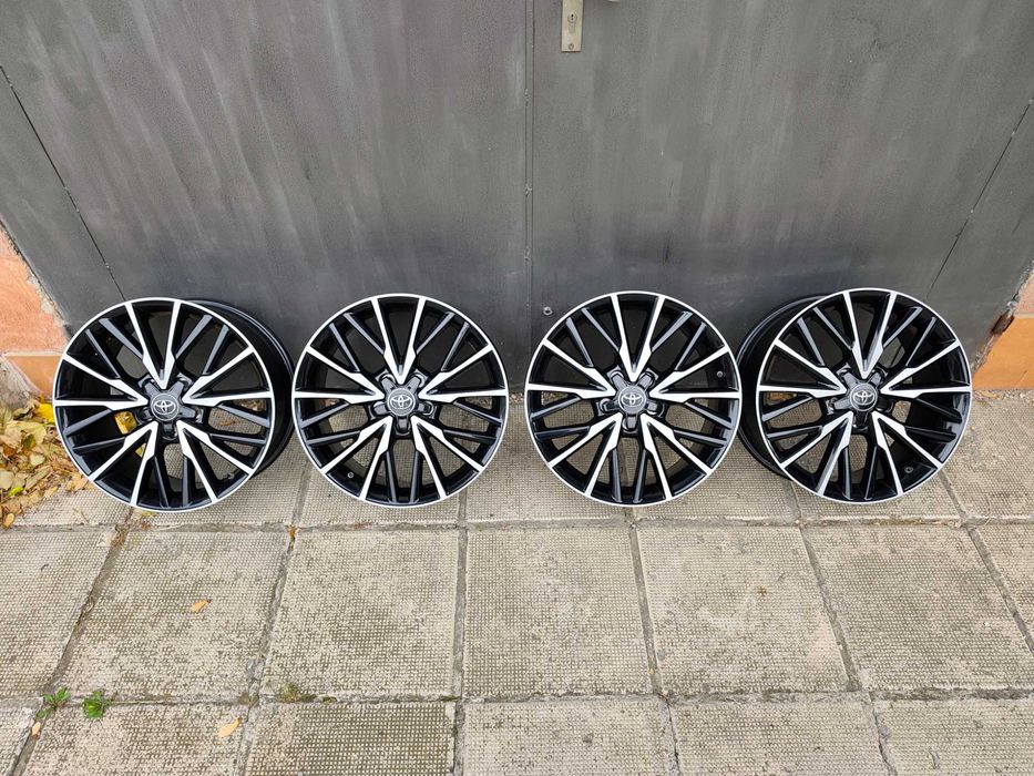 ОРИГИНАЛНИ джанти 18 ' цола 5x114,3 TOYOTA CH-R / Тойота ЕТ50 7J 60,1