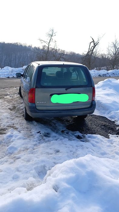 Vând Renault la preț bun