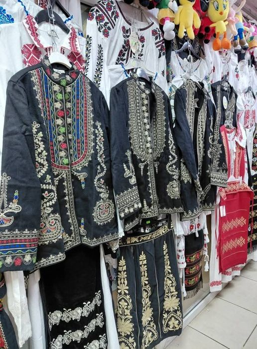 Bluze ie pt dama. Traditionale . Pret 70-100 lei . Ridicare doar Timis