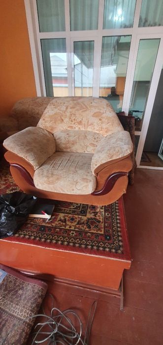 Мебель сотилади.