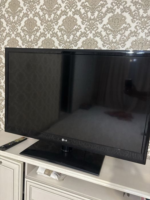 Срочно продам телевизор LG