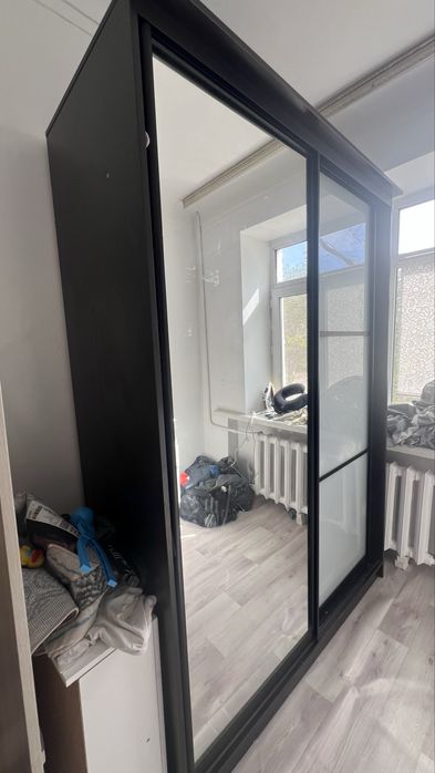 Продатеся шкаф отличном сост