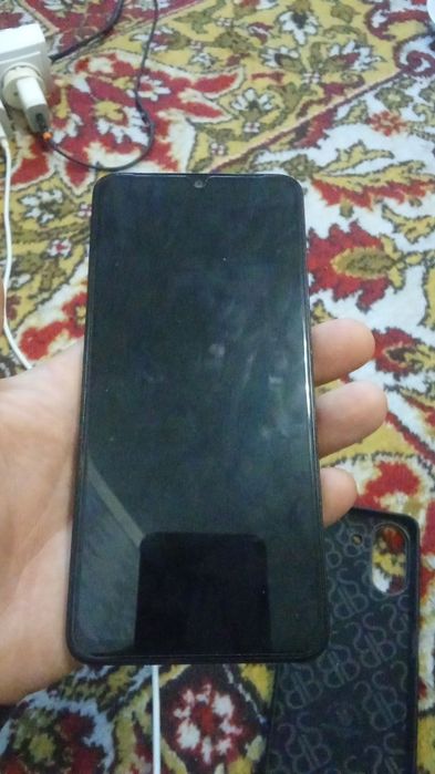 Продаю redmi 13c  6+7/128