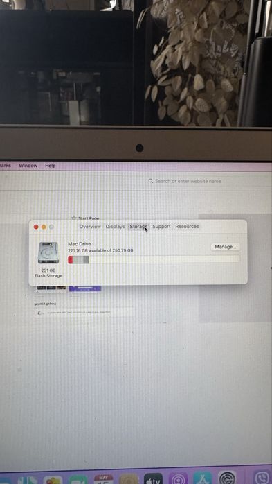 Macbook Air a1466.13.3 инча.8gb 2015година 256ram