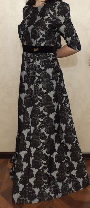 Продам платье , размер S