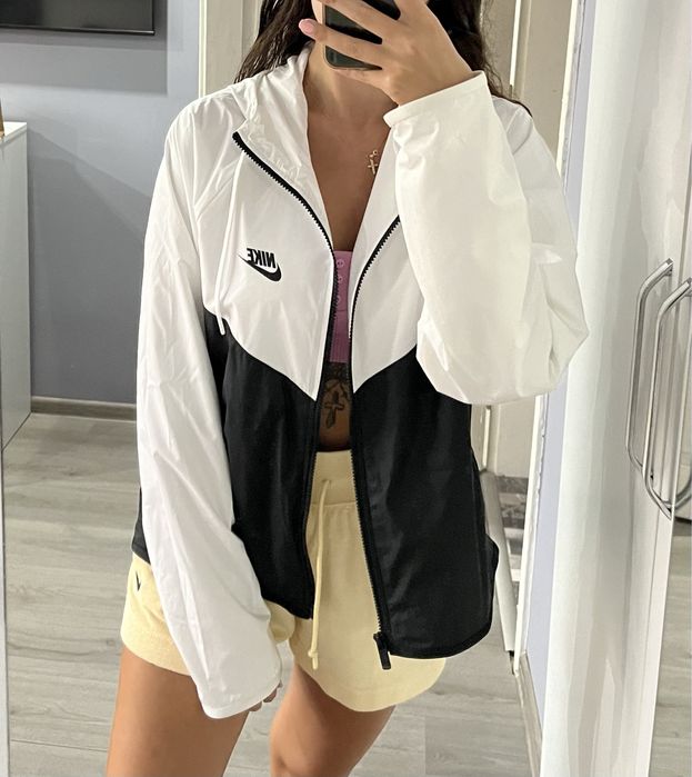 Дамско яке Nike, ветровка