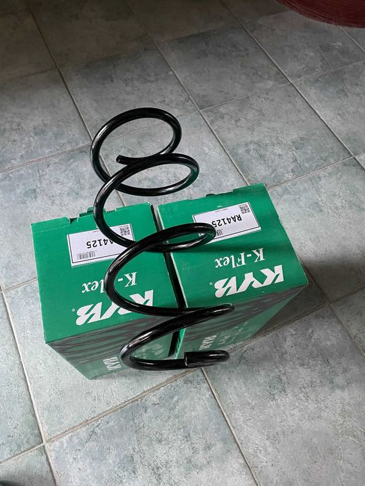 НОВИ  пружини  KYB - RA 4125 VW SKODA