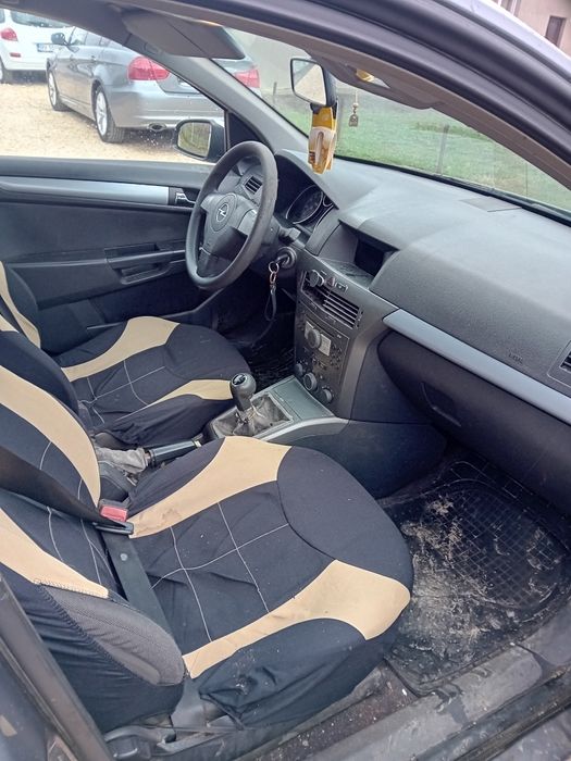 Opel astra h benzina