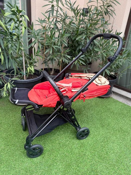 Carucior Cybex Mios Matt Black Negru