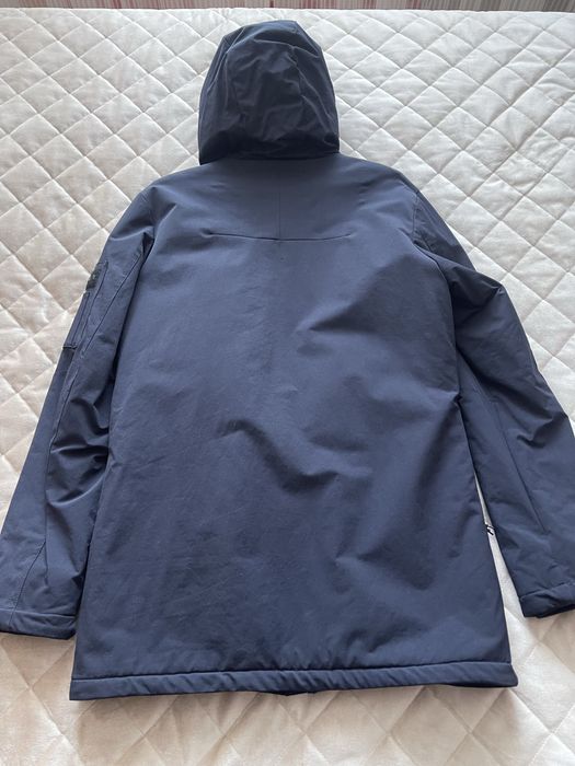 Продам демисезонную куртку