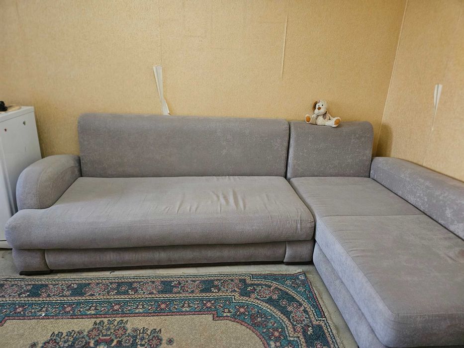 Диван угловой большой