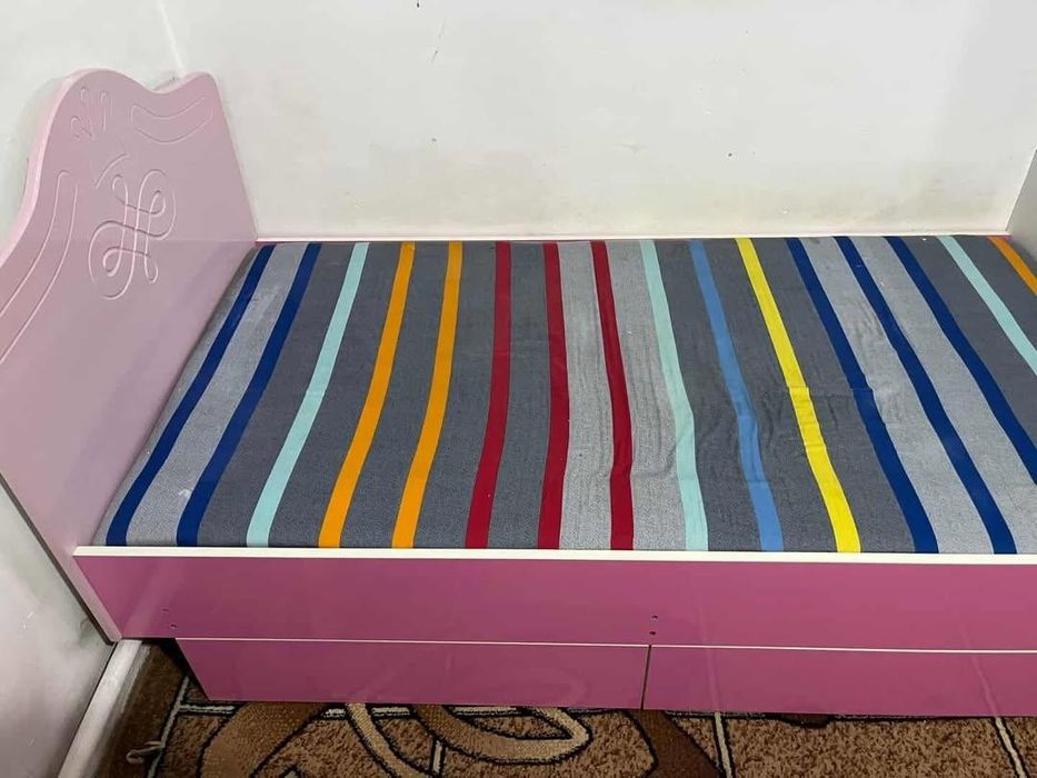 Кровать для девочек