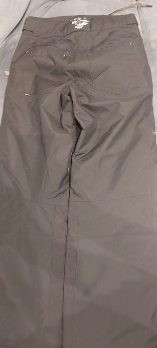 Vând pantaloni Ski-produs nepurtat