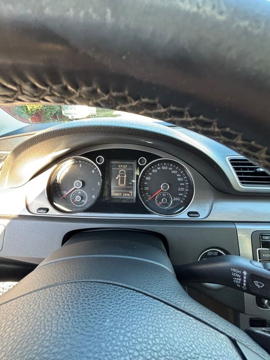 VOLKSWAGEN Passat 2012 — imagine 5
